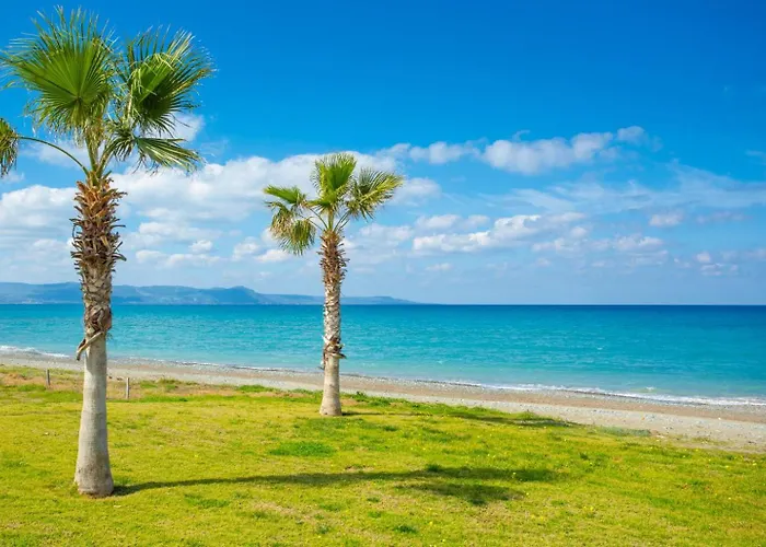 Tsikkos Tessera Vila *