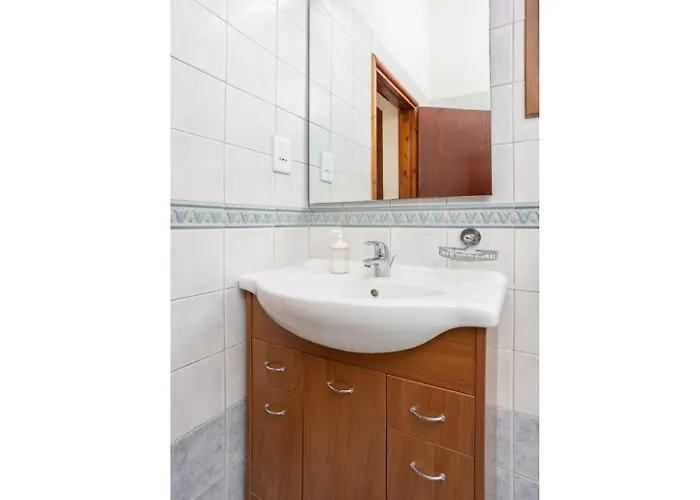 Tsikkos Tessera Vila Argaka