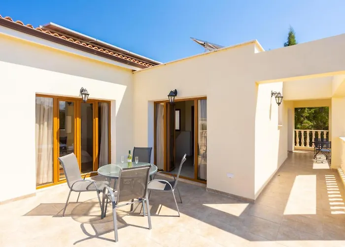 Vila Tsikkos Tessera Argaka