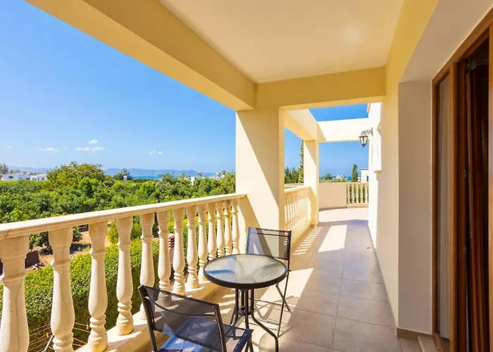 Vila Tsikkos Tessera Argaka