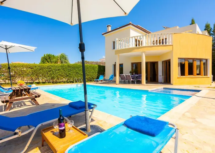 Vila Tsikkos Tessera Argaka