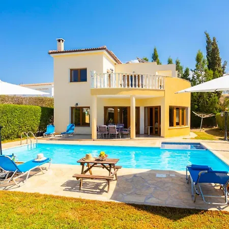 Villa Tsikkos Tessera *