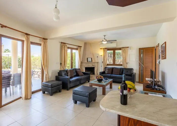 ヴィラ Tsikkos Tessera アルガカ