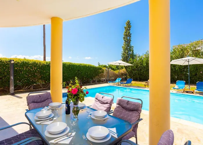 Tsikkos Tessera ヴィラ *